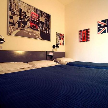 Hotel Fabrizio Rimini Esterno foto