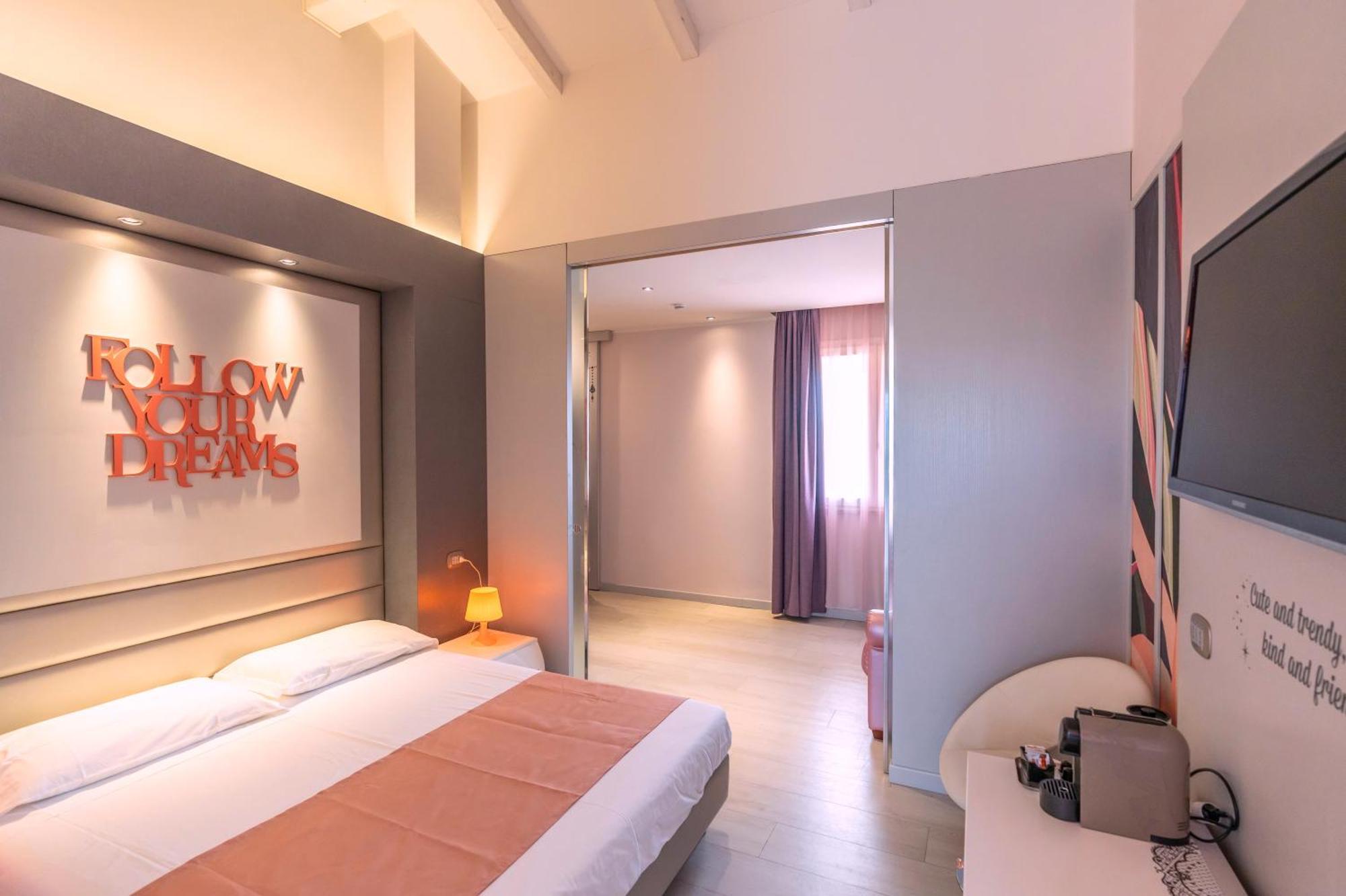 Hotel Fabrizio Rimini Esterno foto