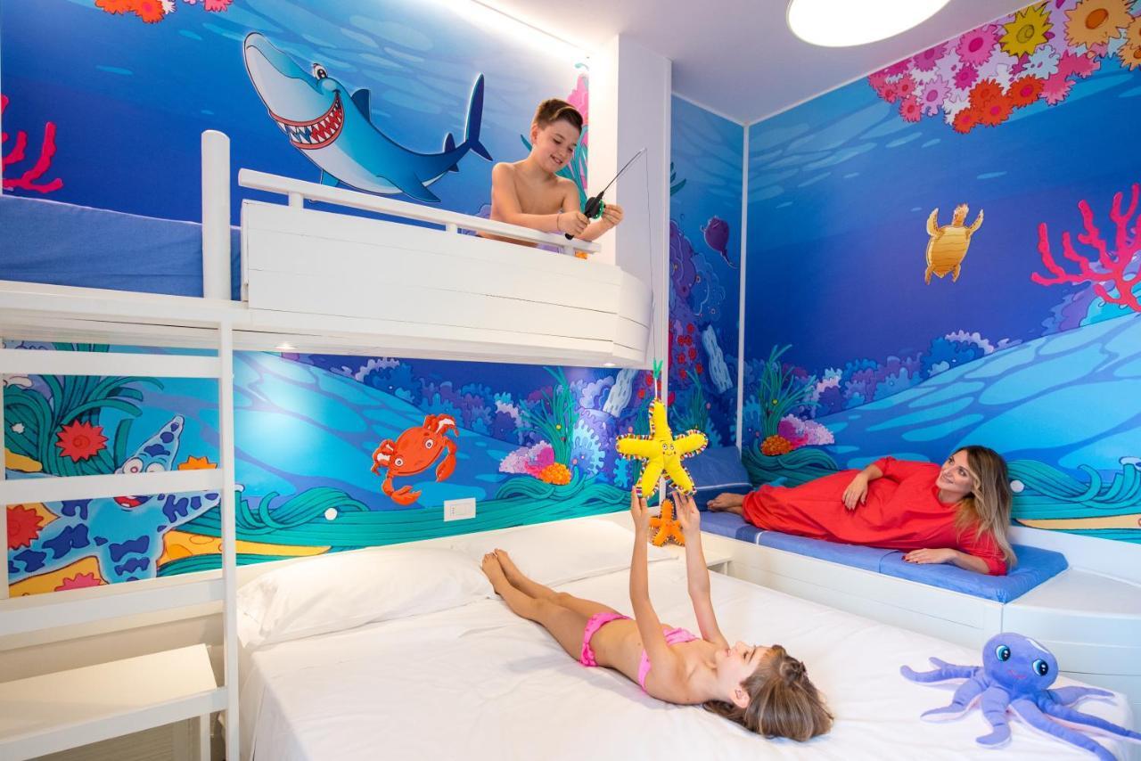 Hotel Fabrizio Rimini Esterno foto