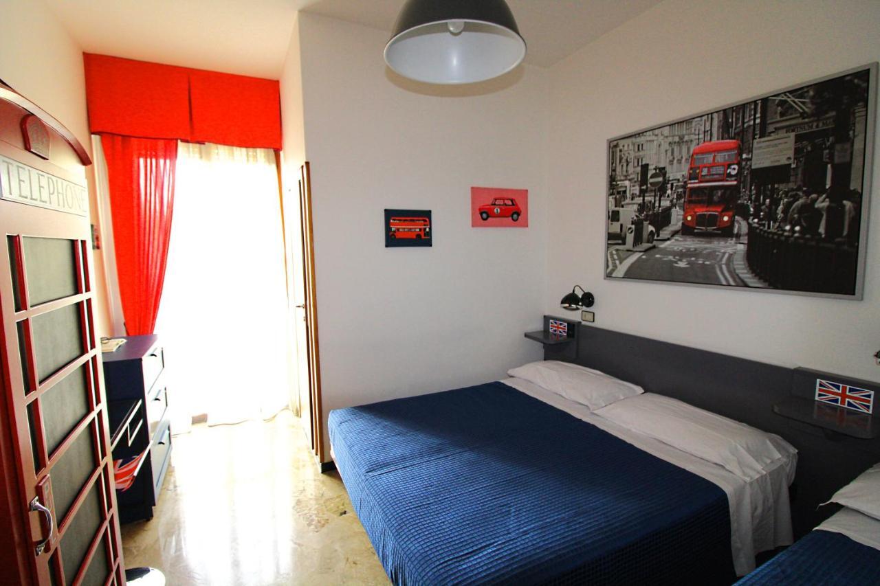 Hotel Fabrizio Rimini Esterno foto