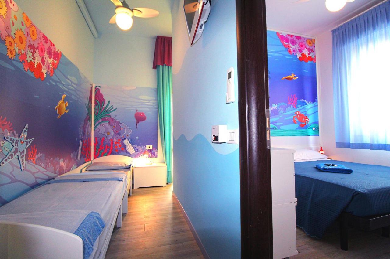 Hotel Fabrizio Rimini Esterno foto